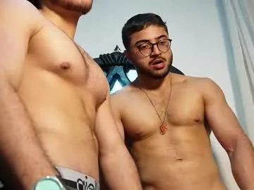 pizza_biceps – webcam model profile photo Image 15