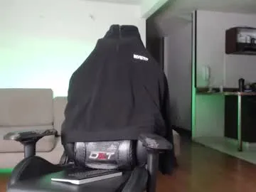 dongfatherproductions – webcam model profile photo Image 4