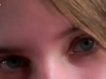 SilviaNoire – webcam model profile photo Image 3