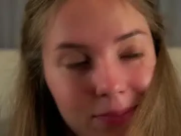 SilviaNoire – webcam model profile photo Image 7