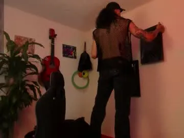 garret_alvin_ – webcam model profile photo Image 6