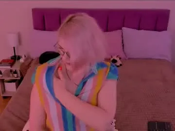 sabrinamacmarren Image 2