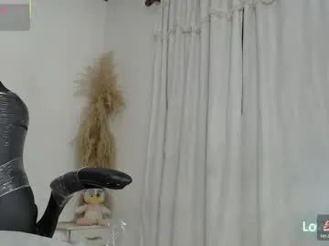 IssabellaKorz – webcam model profile photo Image 10