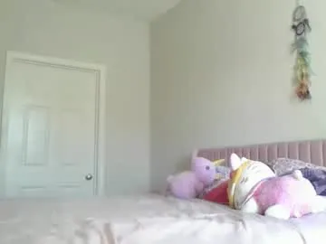 petites_perles – webcam model profile photo Image 11