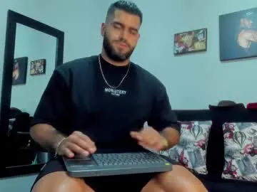 pinkypuppa – webcam model profile photo Image 16