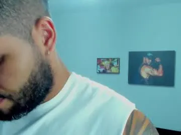 pinkypuppa – webcam model profile photo Image 4