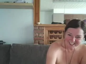 pinkypuppa – webcam model profile photo Image 17