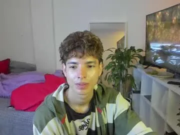 domd3 – webcam model profile photo Image 2