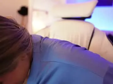 saraparisi_ – webcam model profile photo