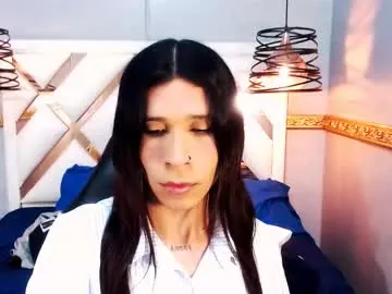 pinkypuppa – webcam model profile photo Image 2