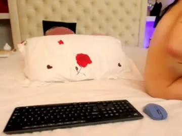 EvelynMills – webcam model profile photo Image 16