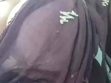 wet_dreamm22 – webcam model profile photo Image 4