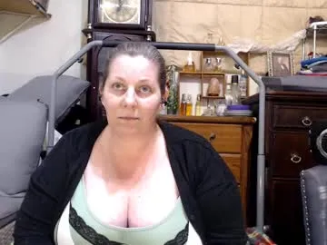 Gia – webcam model profile photo Image 13