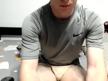 ululante – webcam model profile photo Image 16