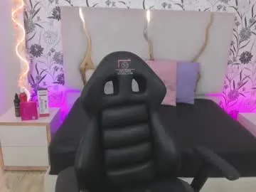 bright_diamonds_054 – webcam model profile photo Image 8