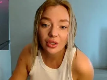 EliDupont – webcam model profile photo Image 17