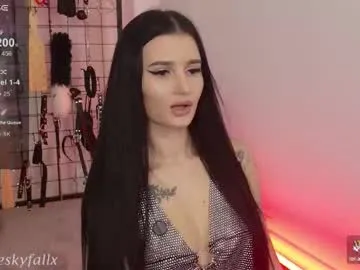 Yasmina – webcam model profile photo Image 10