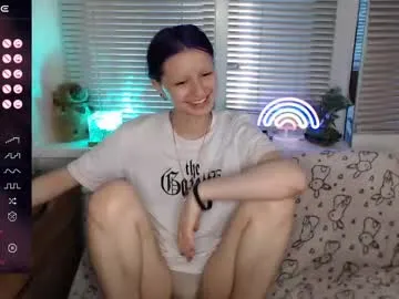 petites_perles – webcam model profile photo Image 4