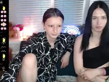 petites_perles – webcam model profile photo Image 9