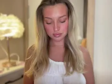 splendid_dolls – webcam model profile photo Image 3