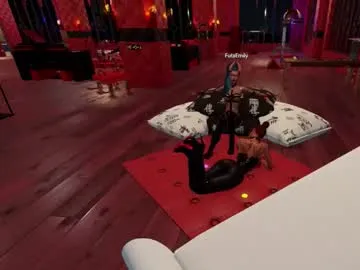 MartinaSimeone – webcam model profile photo Image 12