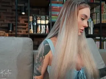 BellaHurst – webcam model profile photo Image 7