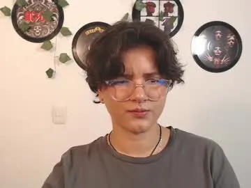 BeatriceEsmont – webcam model profile photo Image 17