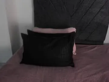 NoraTello – webcam model profile photo Image 6