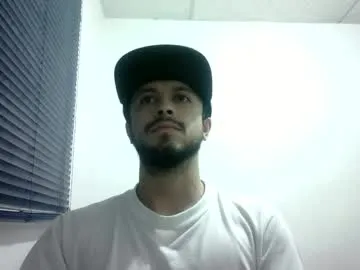 dongfatherproductions – webcam model profile photo Image 12
