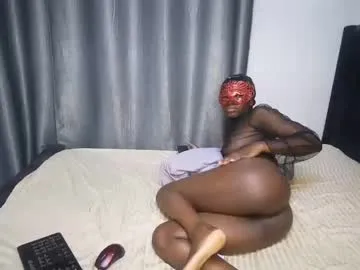 LuluLeblanc – webcam model profile photo Image 3