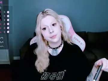 succubus_leslie Image 15