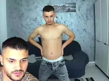 your_dolls – webcam model profile photo Image 3