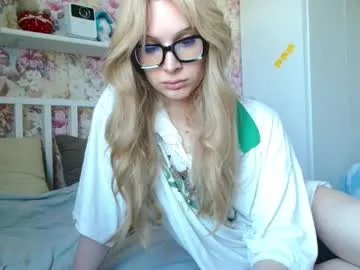 playussoftly – webcam model profile photo Image 10