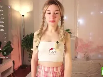 playussoftly – webcam model profile photo Image 8