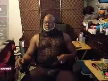 pinkypuppa – webcam model profile photo Image 9