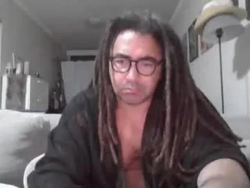 ululante – webcam model profile photo Image 11