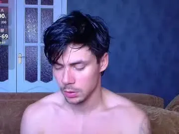 dongfatherproductions – webcam model profile photo Image 14