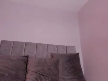 taylor_suxx Image 3