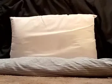 dongfatherproductions – webcam model profile photo Image 13