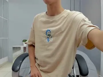 your_dolls – webcam model profile photo Image 15