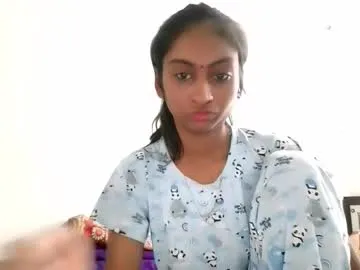 ErzabelLew – webcam model profile photo Image 11