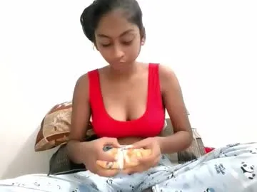 ErzabelLew – webcam model profile photo Image 14