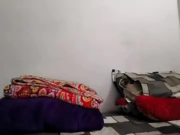 ErzabelLew – webcam model profile photo Image 15