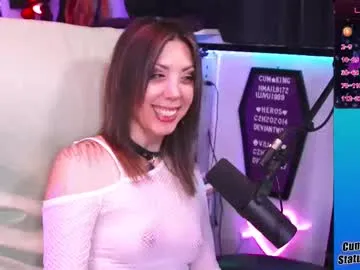 AlyCooper – webcam model profile photo Image 10