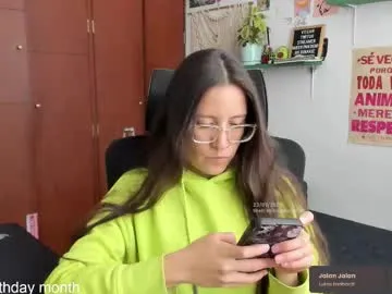 your_dolls – webcam model profile photo Image 11