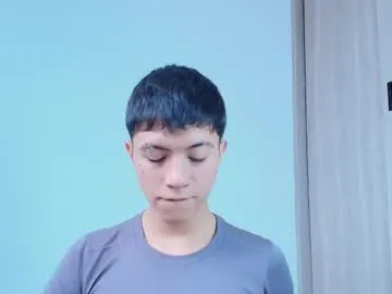 ululante – webcam model profile photo Image 13