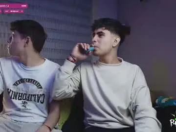 wet_dreamm22 – webcam model profile photo Image 9