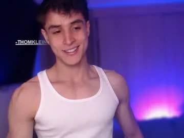 timytwinkboy – webcam model profile photo Image 7