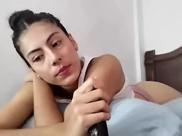 julyaandraul – webcam model profile photo Image 6