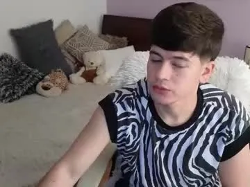 ululante – webcam model profile photo Image 3